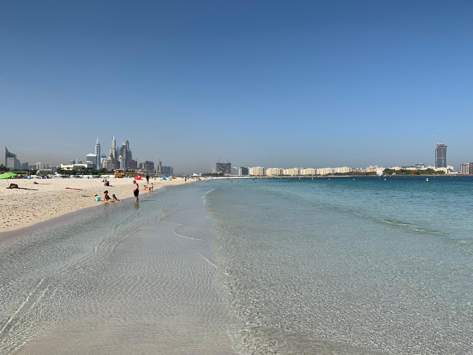 Facilities at Sufouh Beach