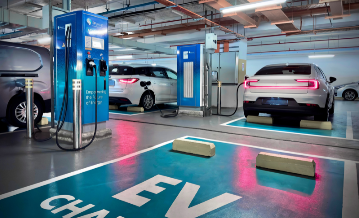 EV Charging at Outlet Mall Parking