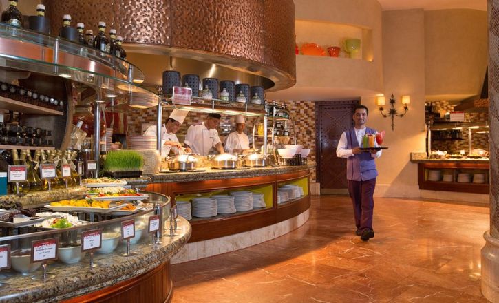 Food & Drinks at Atlantis Water Park Dubai