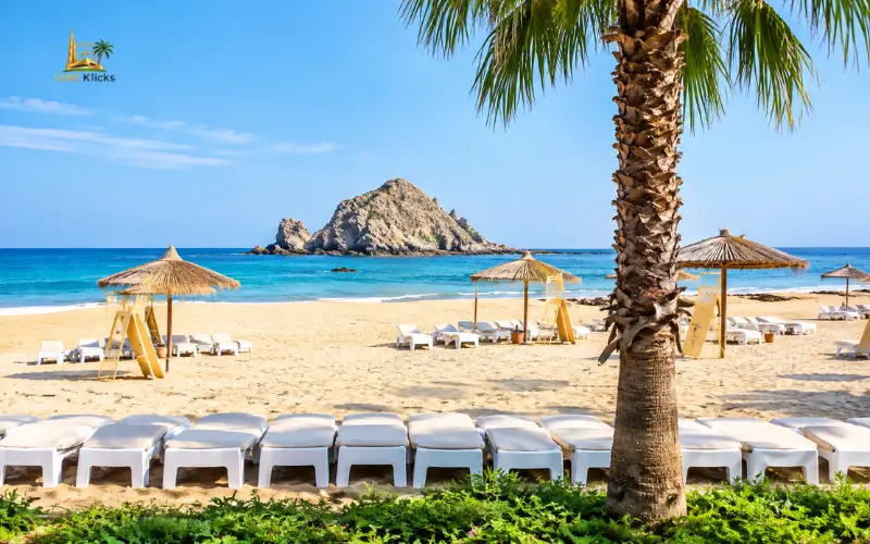 Snoopy Island Fujairah: Ultimate Travel Guide, Things to Do & Tips